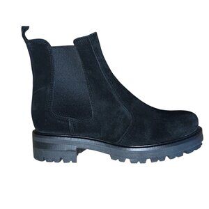 La Canadienne Womens Black Suede Chelsea Boots With Lug Sole Size 7 NWOB